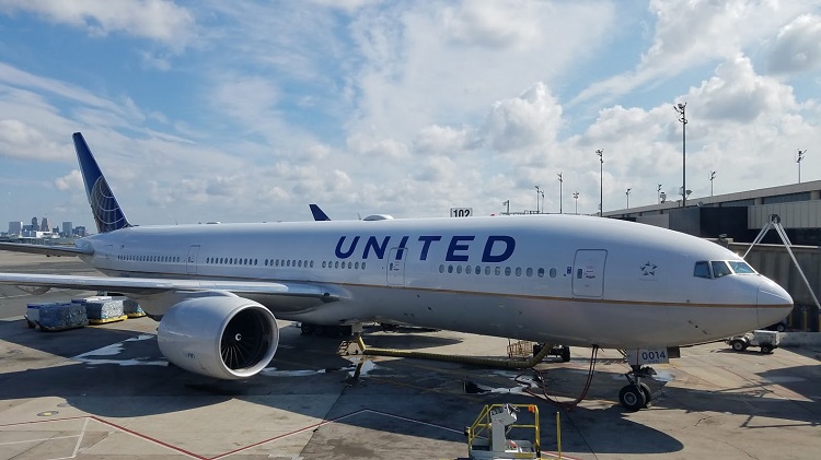 United Airlines pilots arrested on suspicion of being drunk