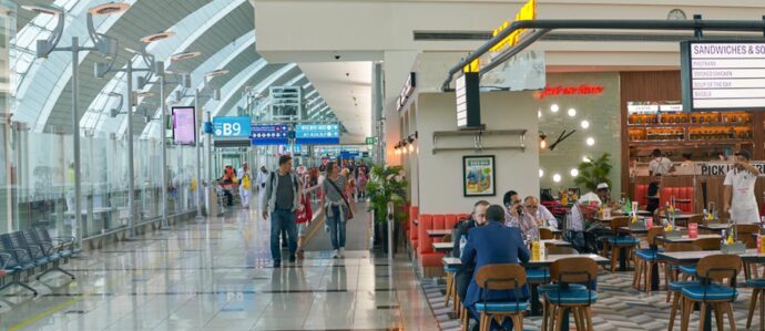 Best Places to Eat at DXB Airport (Dubai) Before Your Flight